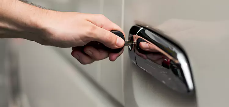 Why Choose Our Auto Locksmith Team in Greenfield, WI?